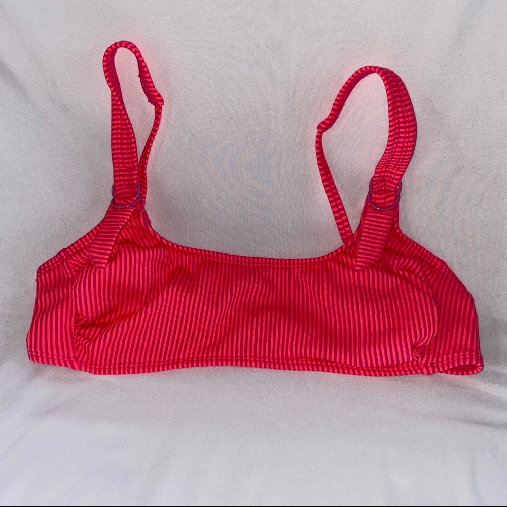 Xhilaration from Target bikini top! 🤍